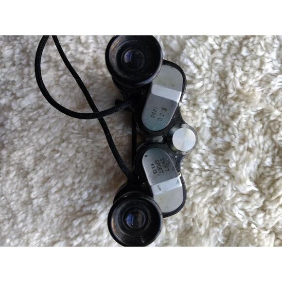 Vintage Swift & Anderson Sport 6x, 15 Sport Compact/Miniature Binoculars, 1953 - Picture 2 of 11